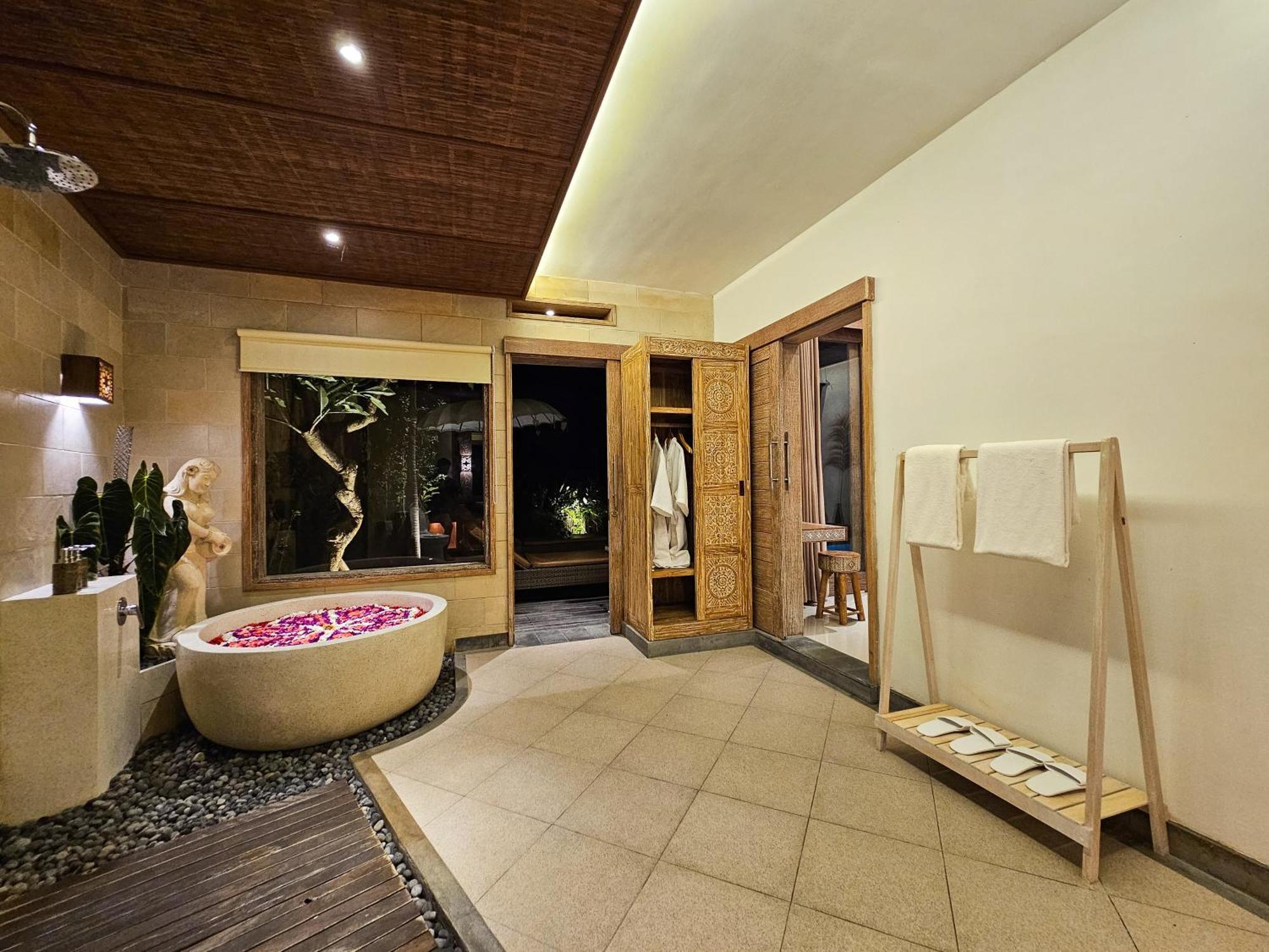 Happy Honeymoon Private Villa Ubud Extérieur photo